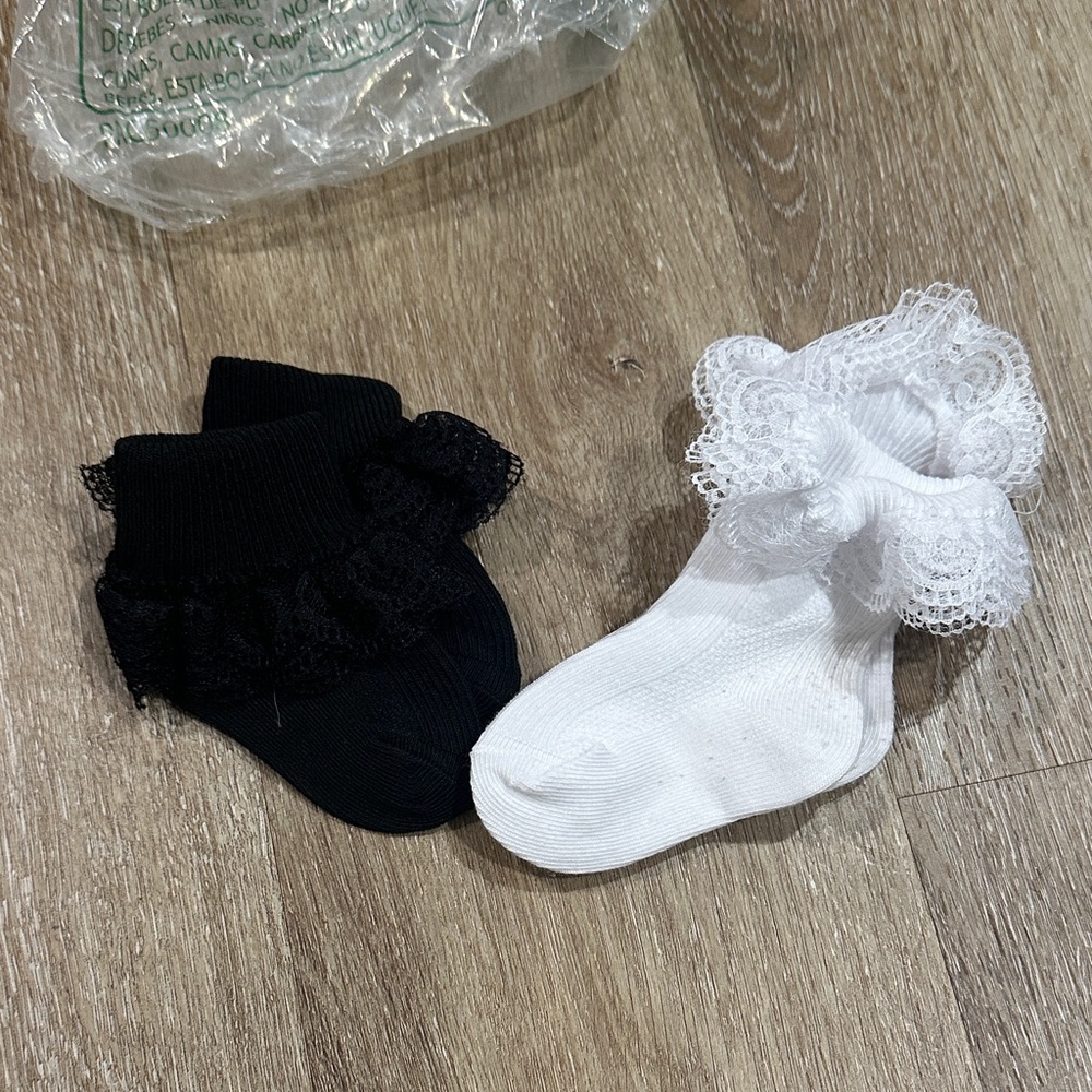 Black and White Ruffled Kids Socks